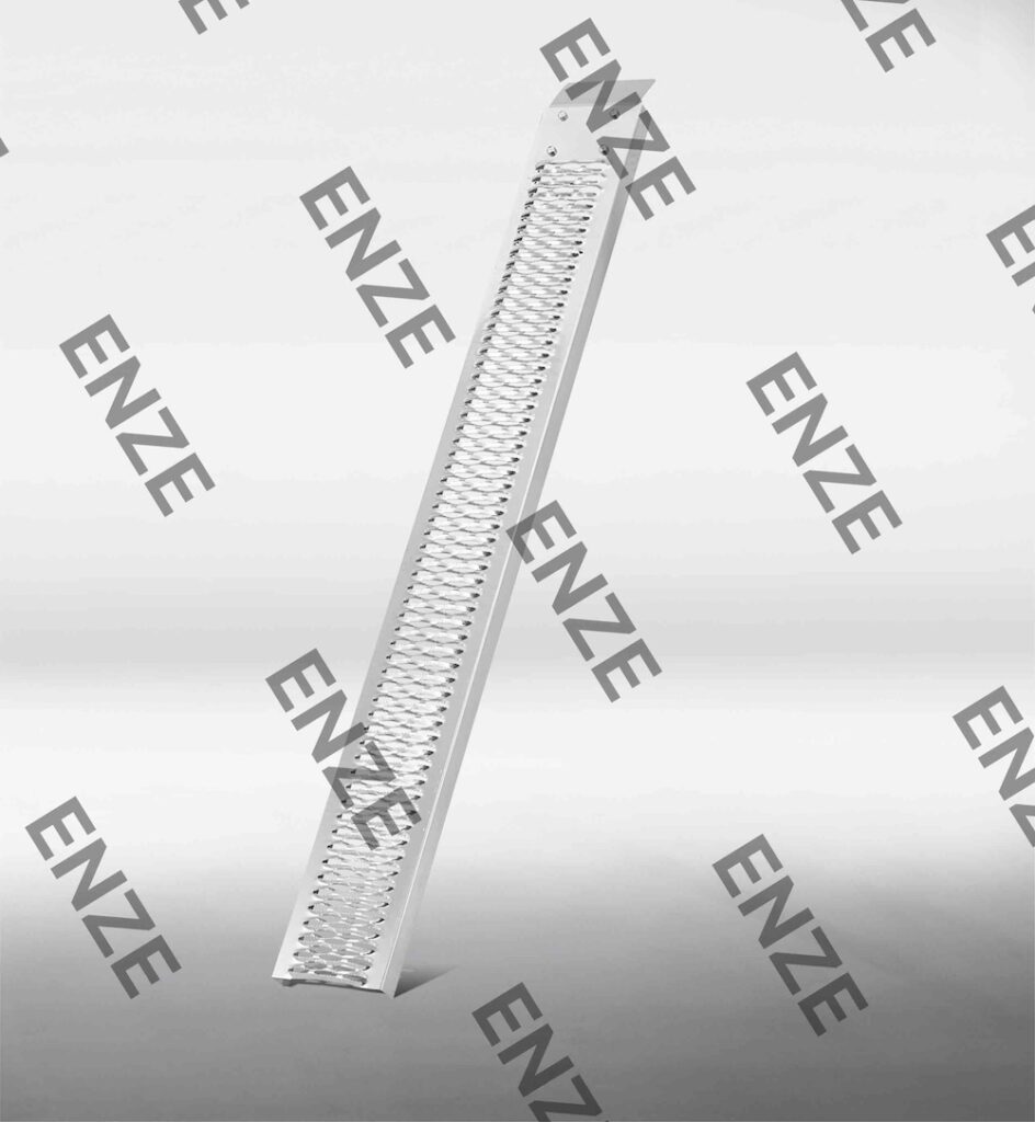 TR-004 Straight Steel Loading Ramps