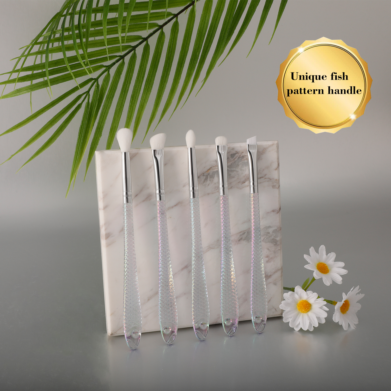 5PCS White Hair Fish Pattern Handle Eyeshadow Makeup Brush Set
