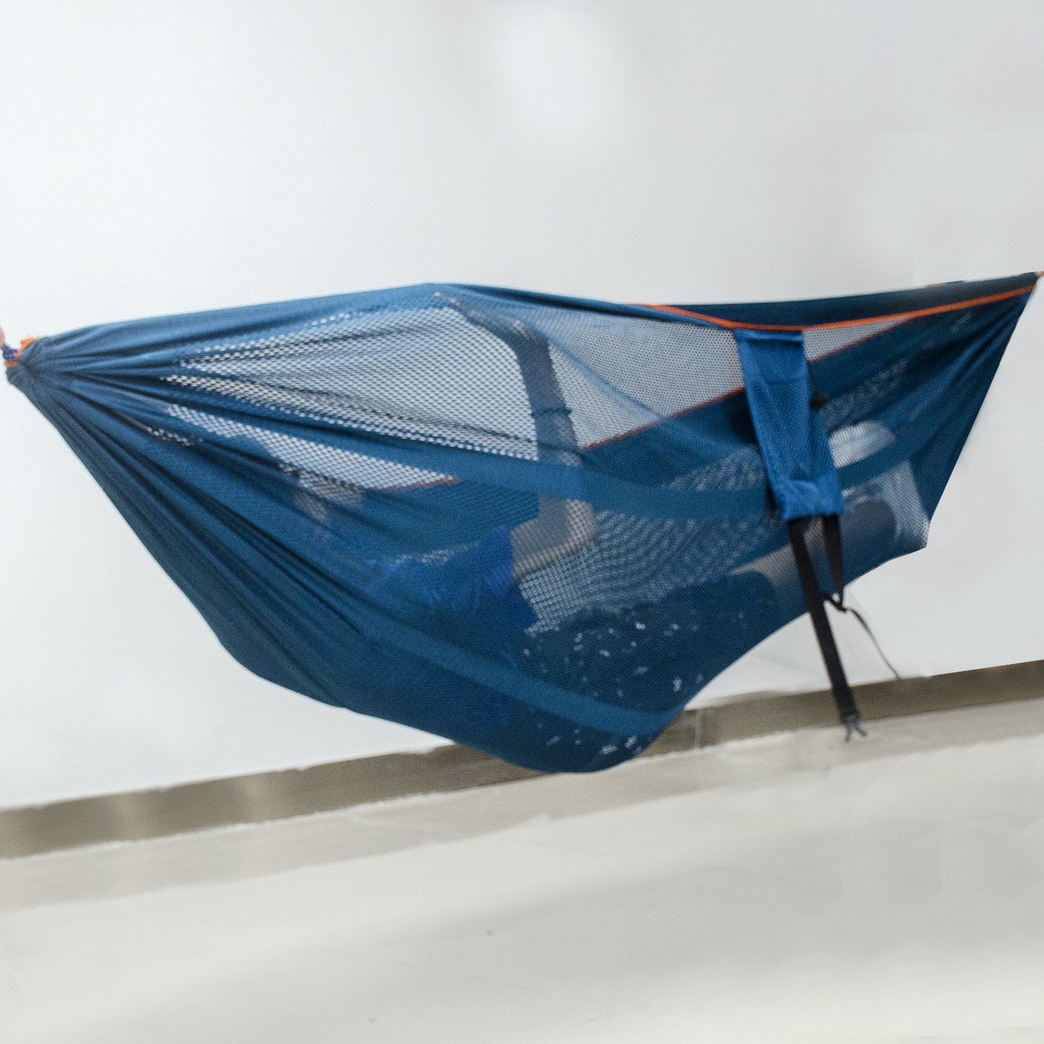 Nylon Mesh Hammock with Portable Stuff Sack and Aluminum Carabiners