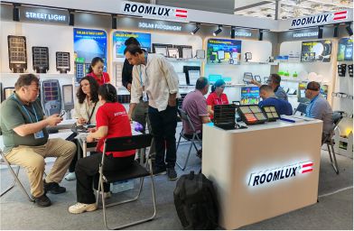 ROOMLUX UNITED CORPORATION logo